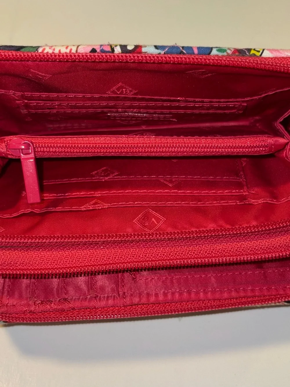 Vera Bradley Pink & Red Floral Crossbody Bag Quilted Lightweight - Picture 6 of 7